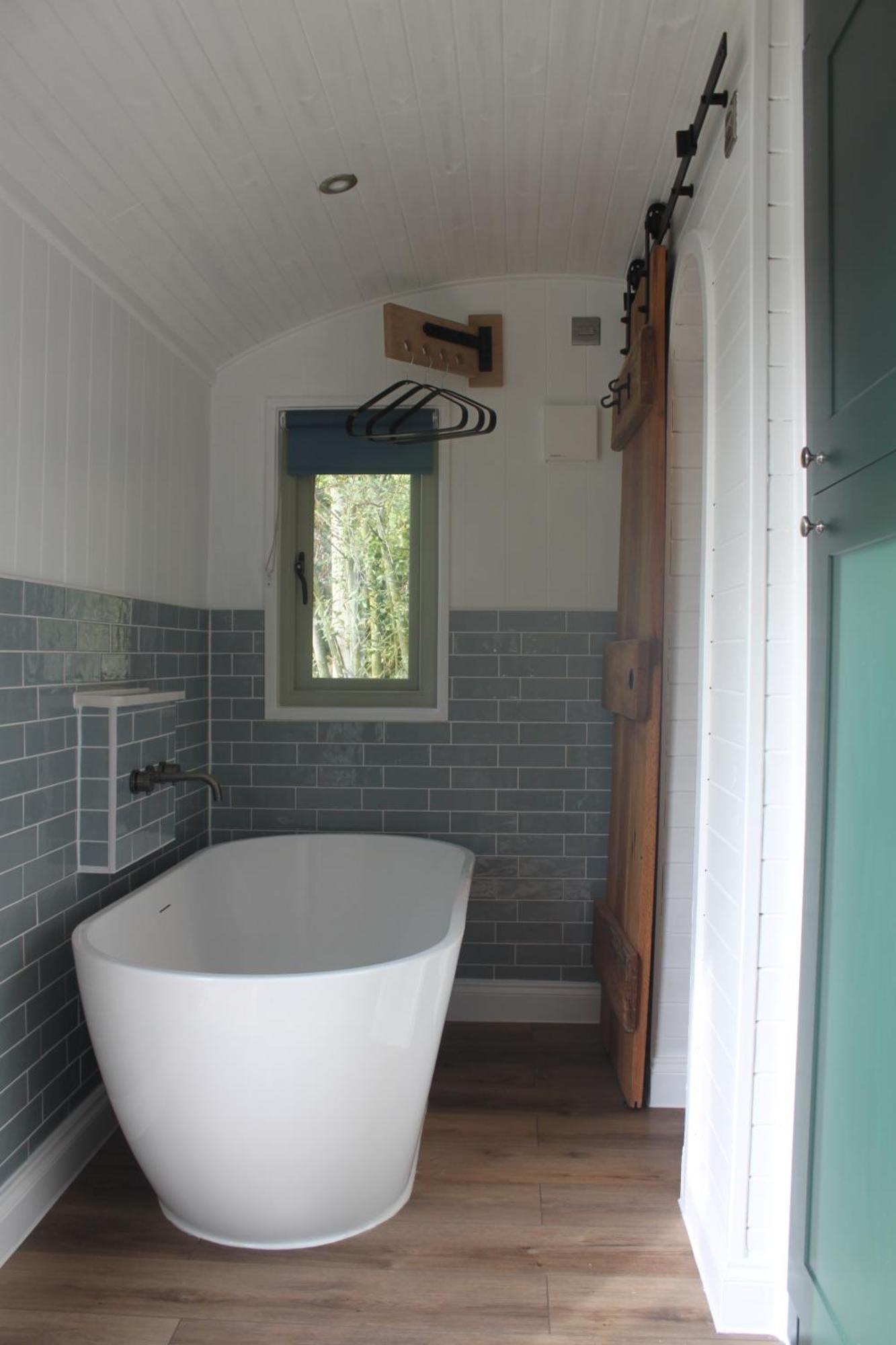 Campsite Luxury Shepherds Hut - The Foxglove By The Stillingfleet
